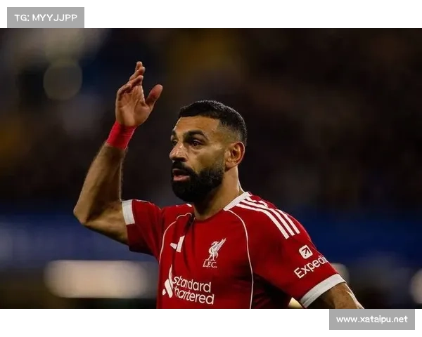 全面解析萨拉赫场上位置变化与战术角色及进攻体系影响 全面解析萨拉赫场上位置变化与战术角色及进攻体系影响